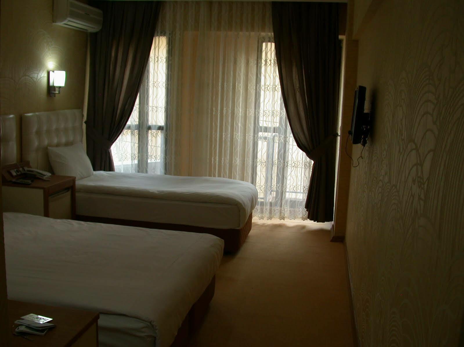 Hotel Kocaman Esmirna Exterior foto